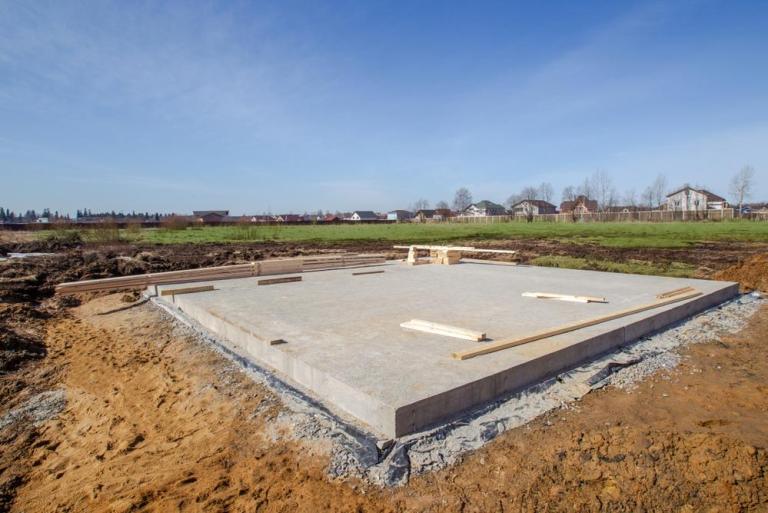 Le terrassement est-il indispensable avant un dallage à Niort ?
